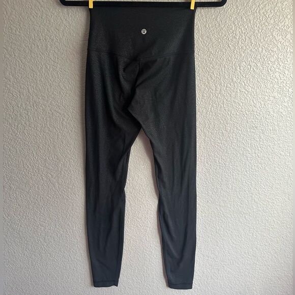 Lululemon Align High-Rise Leggings Size 4 Black Embossed Leopard - Picture 4 of 11